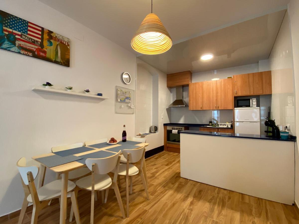 Apartments Sant Lluis Center, 2 Min Walk From The Sea Lloret de Mar Dış mekan fotoğraf