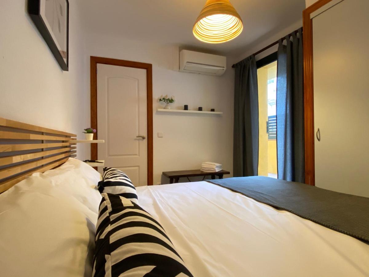 Apartments Sant Lluis Center, 2 Min Walk From The Sea Lloret de Mar Dış mekan fotoğraf