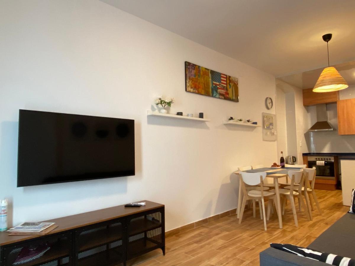 Apartments Sant Lluis Center, 2 Min Walk From The Sea Lloret de Mar Dış mekan fotoğraf